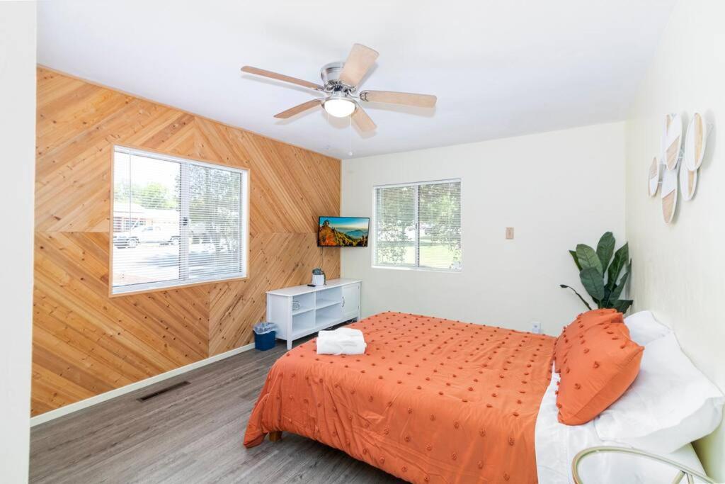 9Min To Univ Of Redlands Spacious Boho Home 5Min To Downtown Discounts Exterior photo