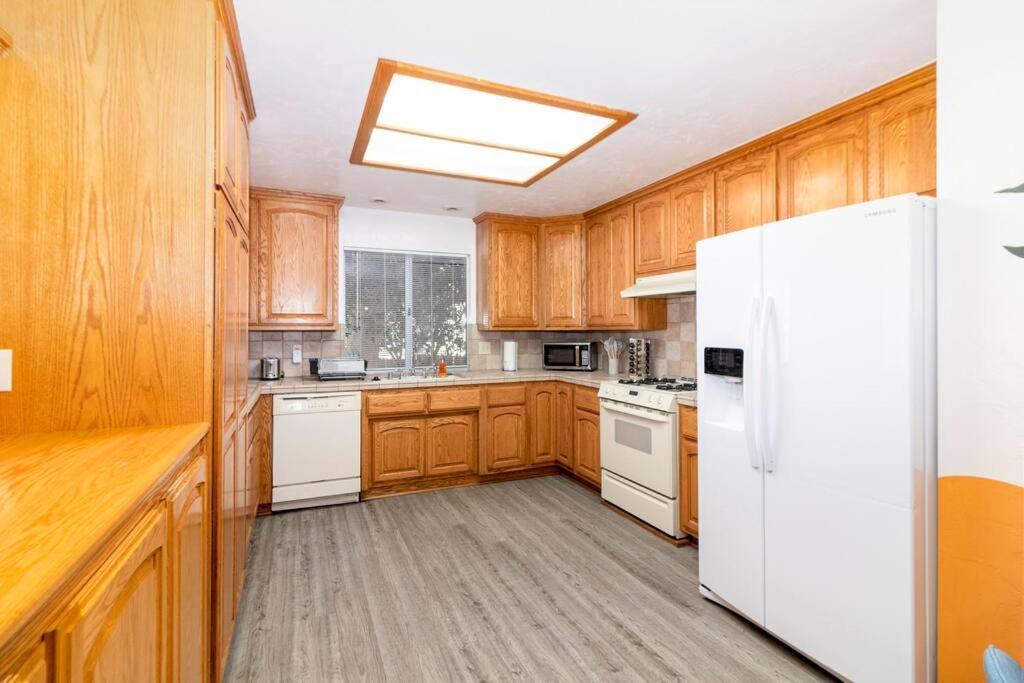 9Min To Univ Of Redlands Spacious Boho Home 5Min To Downtown Discounts Exterior photo